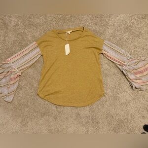 Mystree Mustard Yellow Shirt With Bell Sleeves Boho Free Spirited NWT Size M